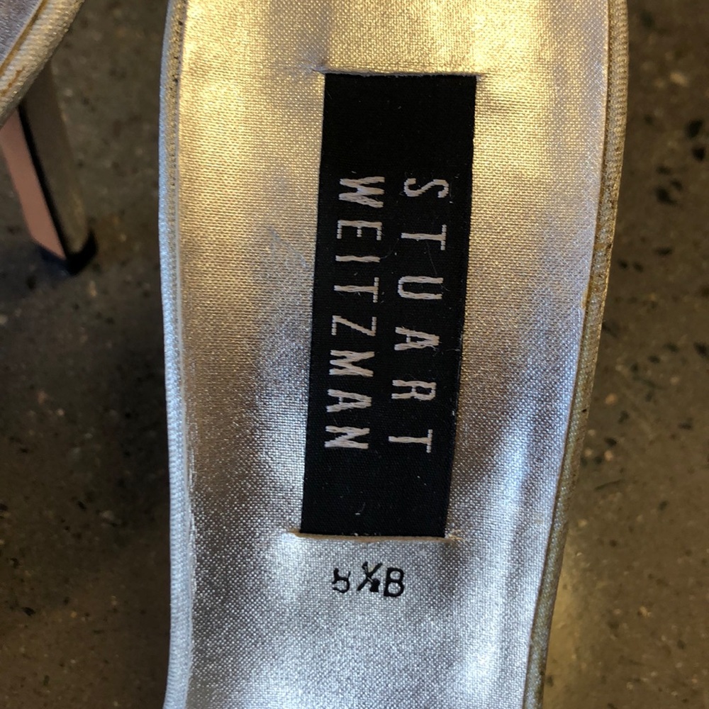 Stuart Weitzman - Picture 2 of 4